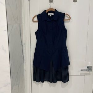 Sleeveless, super stylish dress